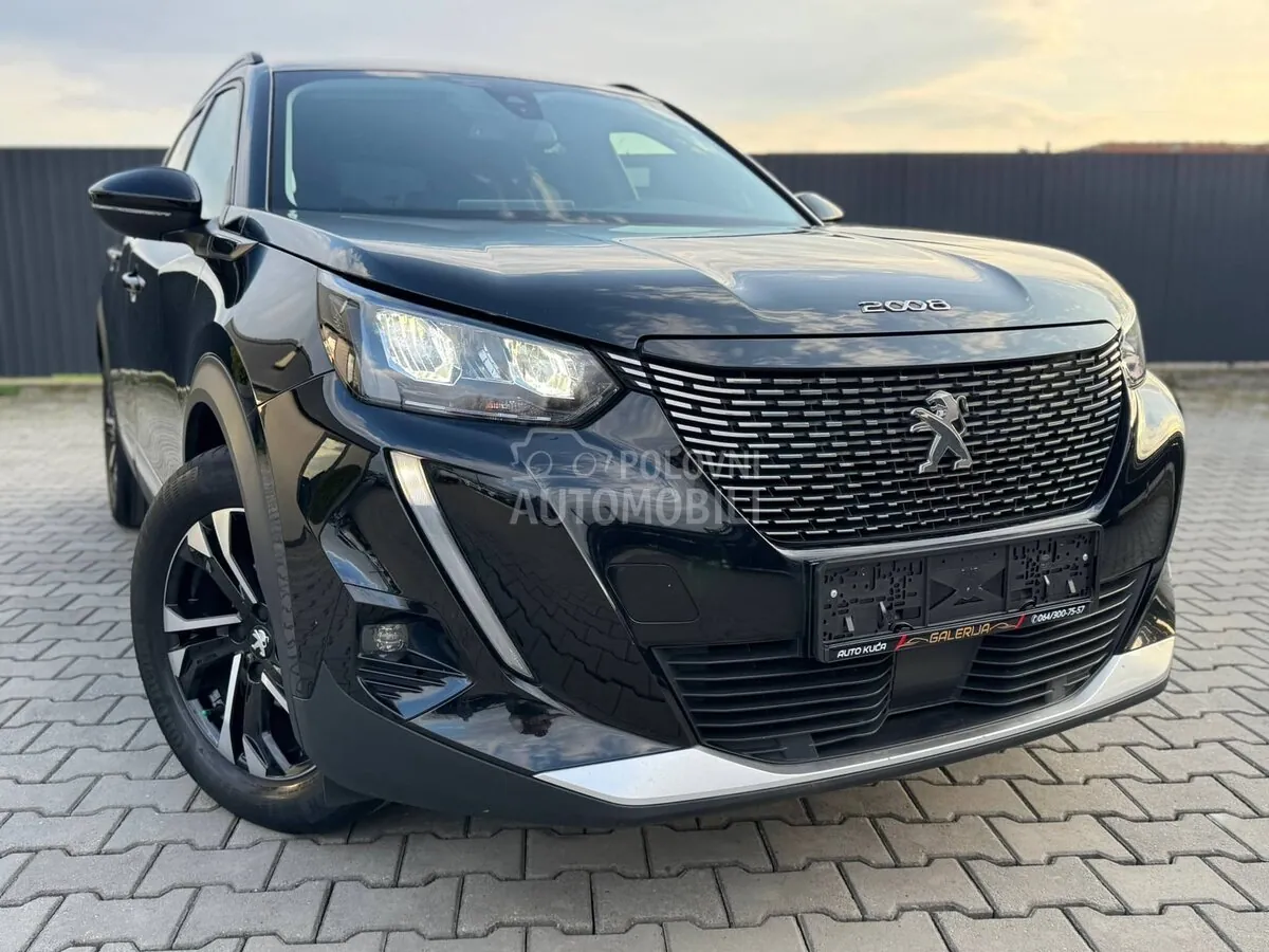 Peugeot 2008 2021 photo 5