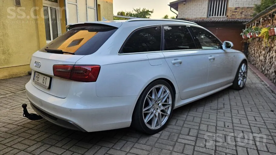 Audi A6 2012 photo 5
