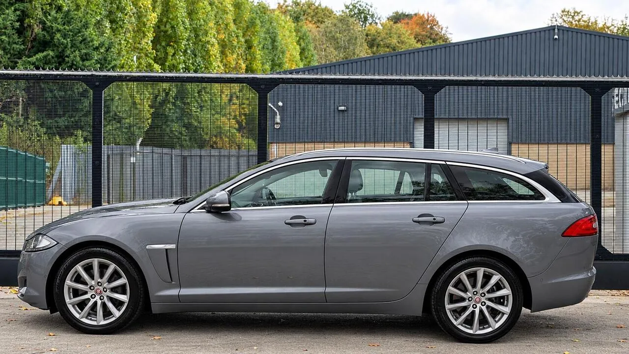Jaguar Xf 2013 photo 4