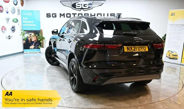 Jaguar F-Pace 2021 photo 2