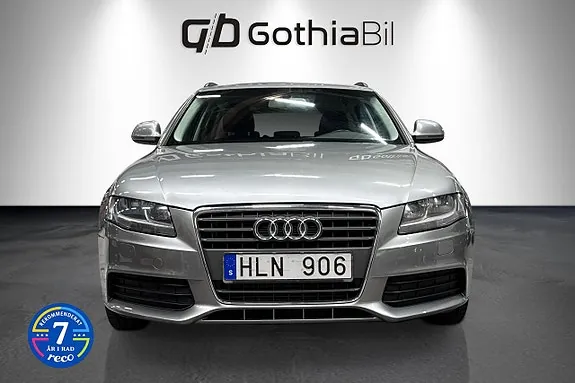 Audi A4 2009 photo 2
