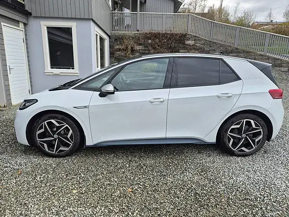 Volkswagen Id.3 2021 photo 2