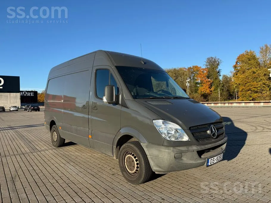Mercedes-Benz Sprinter 2010 photo 2