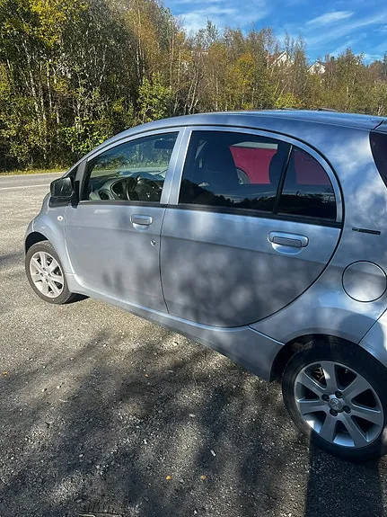 Peugeot Ion 2015 photo 3