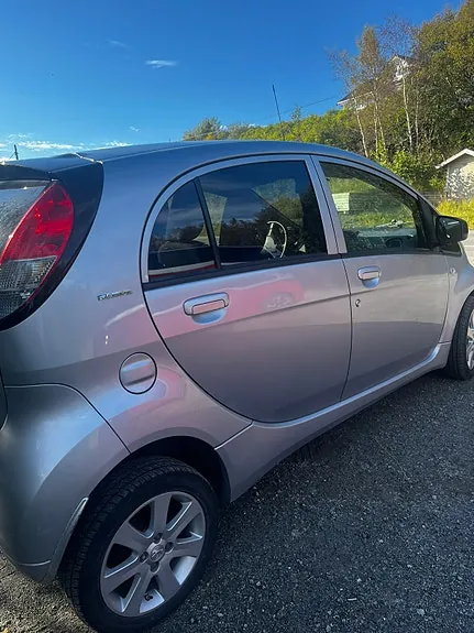 Peugeot Ion 2015 photo 4