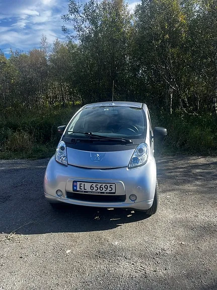 Peugeot Ion 2015 photo 2