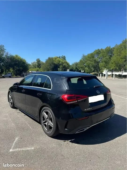 Mercedes-Benz 200 2019 photo 2
