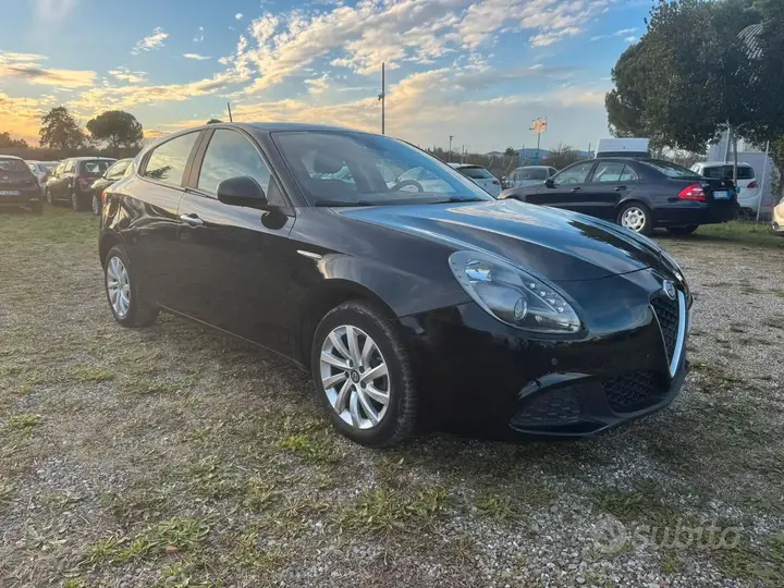 Alfa Romeo Giulietta 2017 photo 4