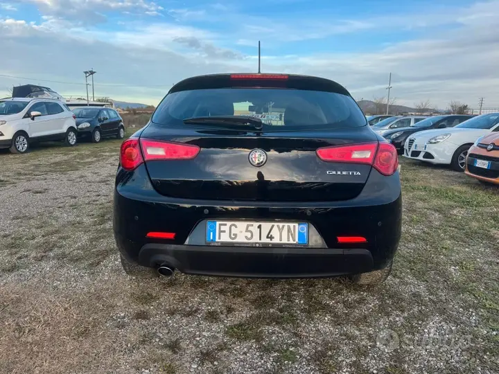 Alfa Romeo Giulietta 2017 photo 3