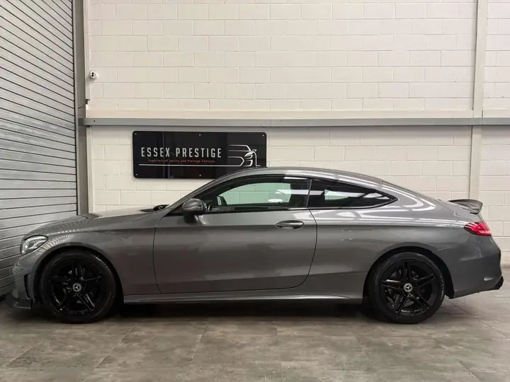 Mercedes-Benz C-Class 2018 photo 4