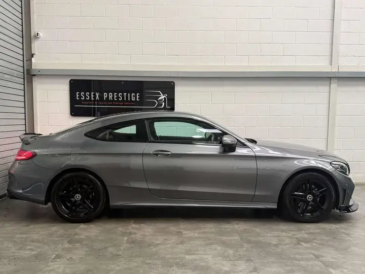 Mercedes-Benz C-Class 2018 photo 5
