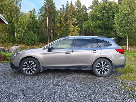 Subaru Outback 2016 photo 2