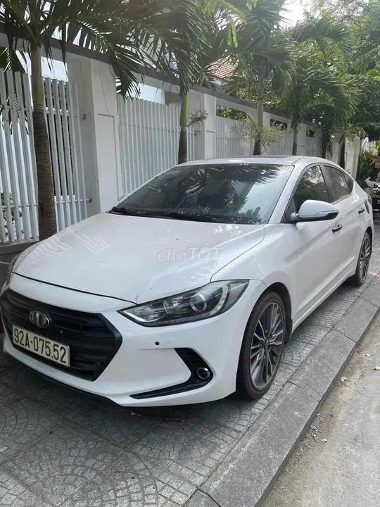 Hyundai Elantra 2016 photo 4