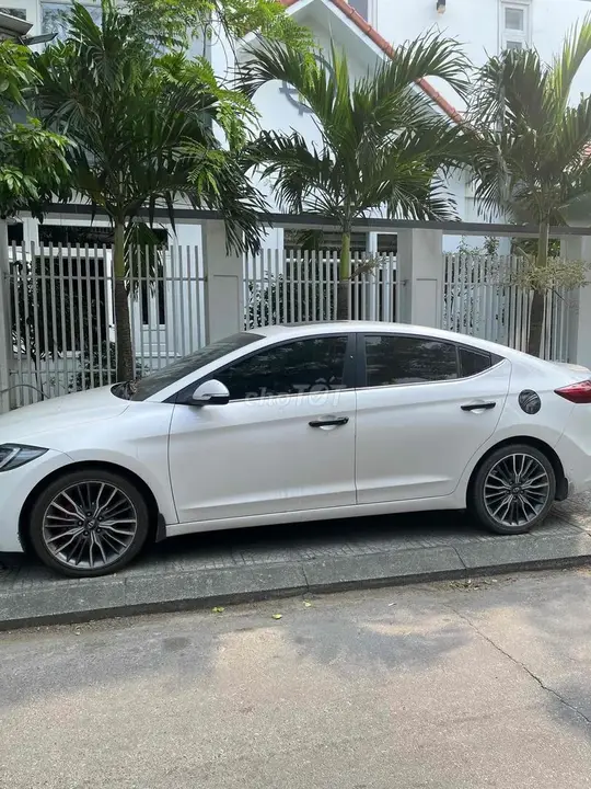 Hyundai Elantra 2016 photo 3