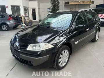 Renault Mégane 2002 photo 2