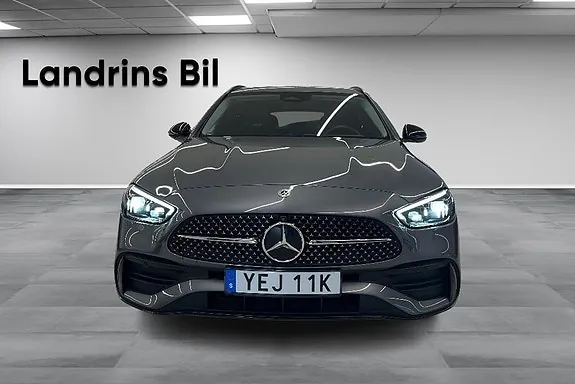 Mercedes-Benz C300 2026 photo 2