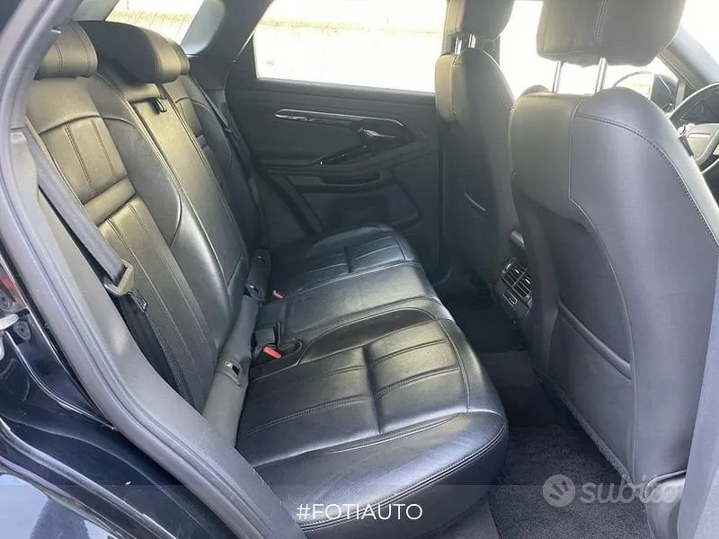 Land Rover Range Rover Evoque 2022 photo 4