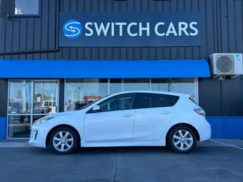Mazda Axela 2011 photo 5