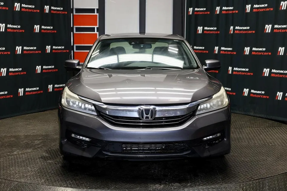 Honda Accord 2017 photo 2