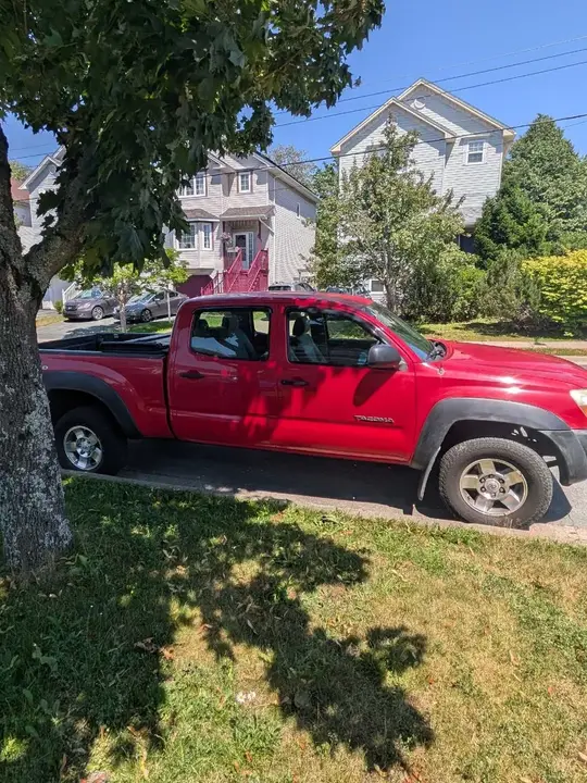 Toyota Tacoma 2005 photo 2