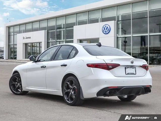 Alfa Romeo Giulia 2018 photo 3