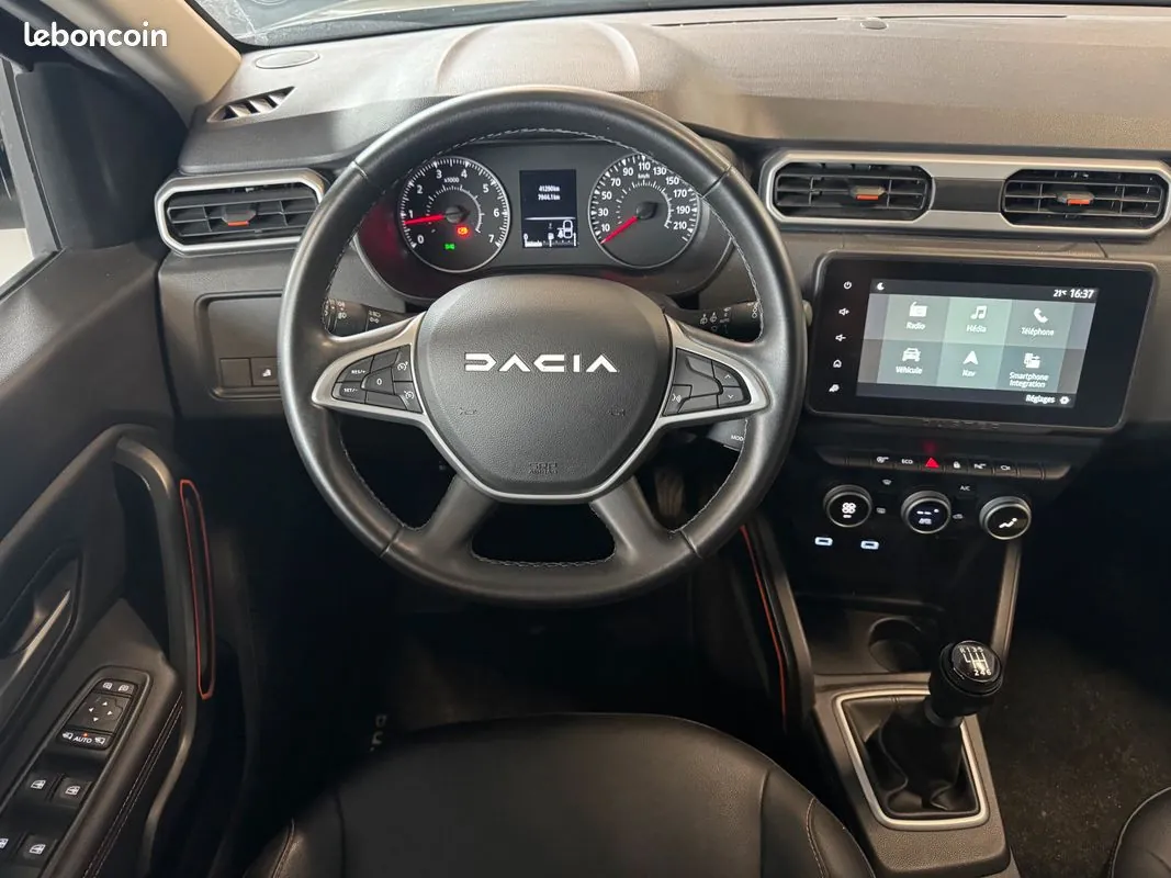 Dacia Duster 2023 photo 4