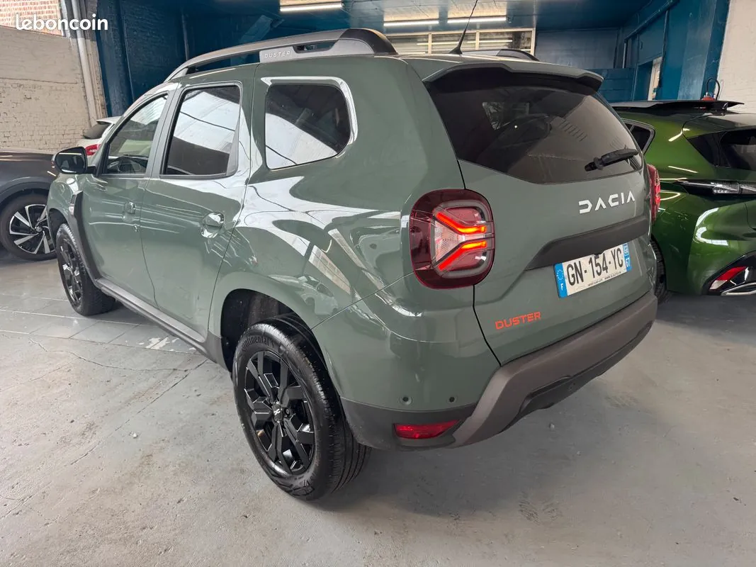 Dacia Duster 2023 photo 3