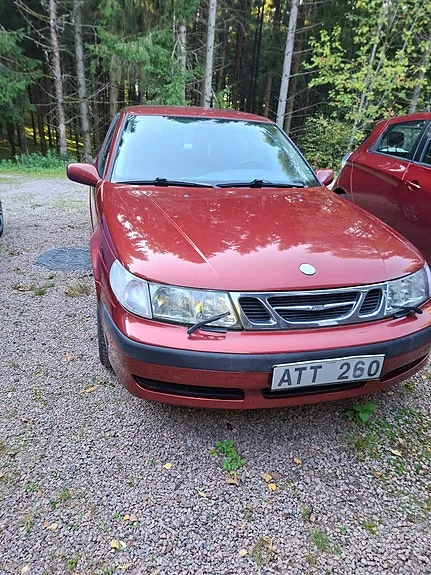 Saab 9-5 1999 photo 2