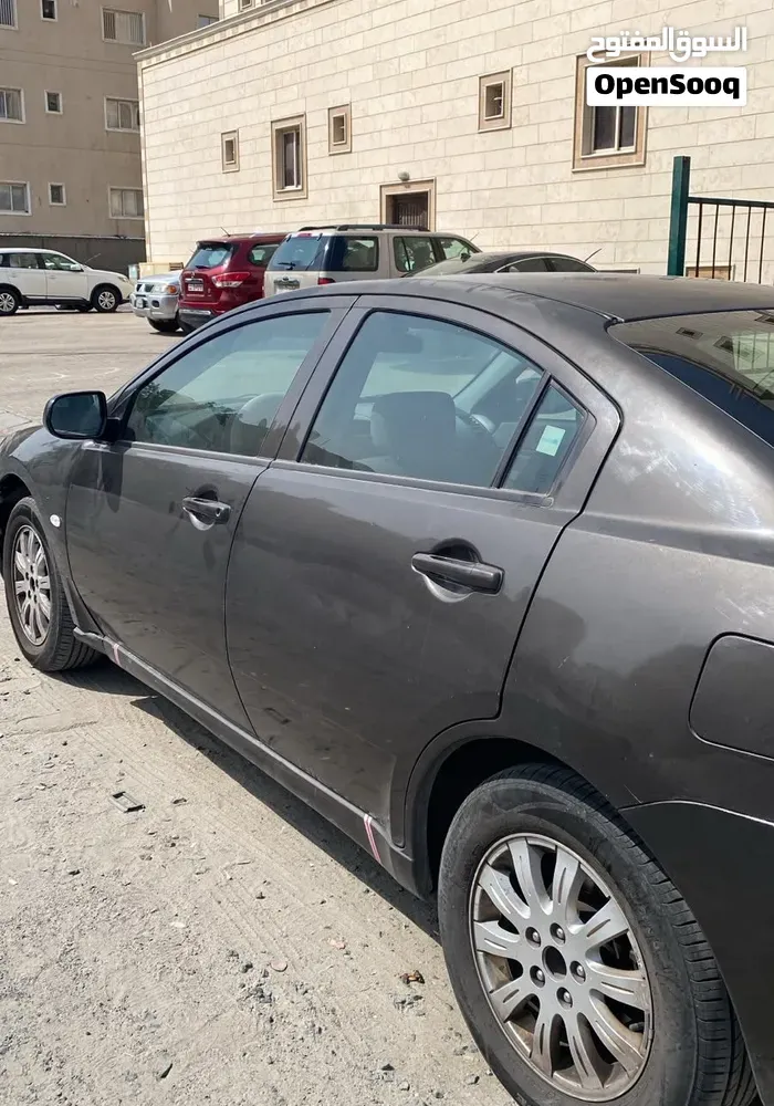 Mitsubishi Galant 2012 photo 3