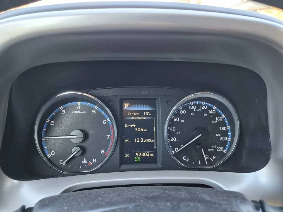 Toyota Rav4 2018 photo 2