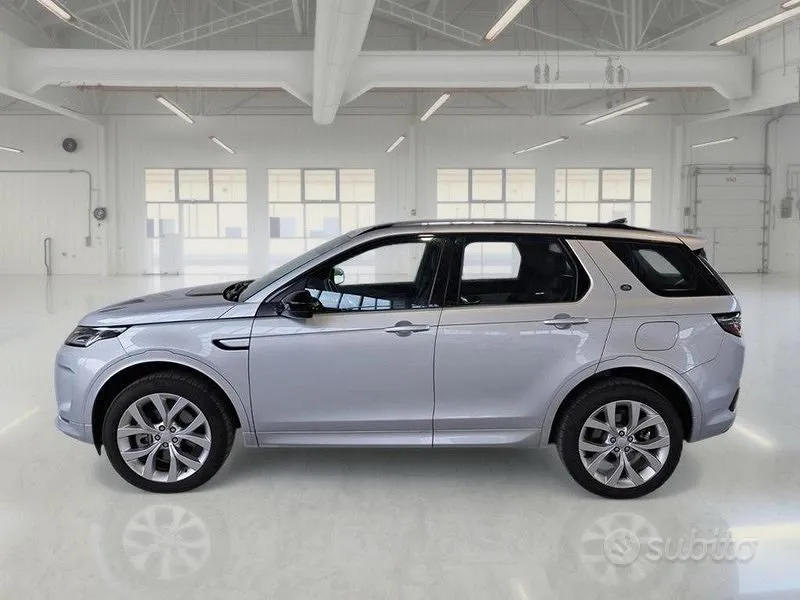 Land Rover Discovery Sport 2023 photo 5