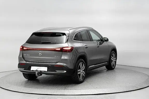 Mercedes-Benz Eqa 300 2026 photo 5