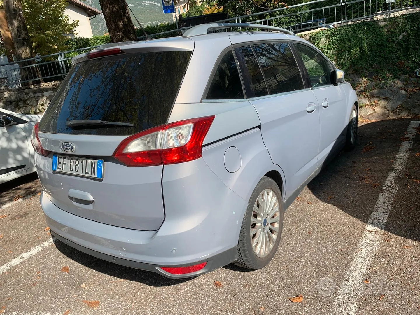 Ford C-Max 2011 photo 3