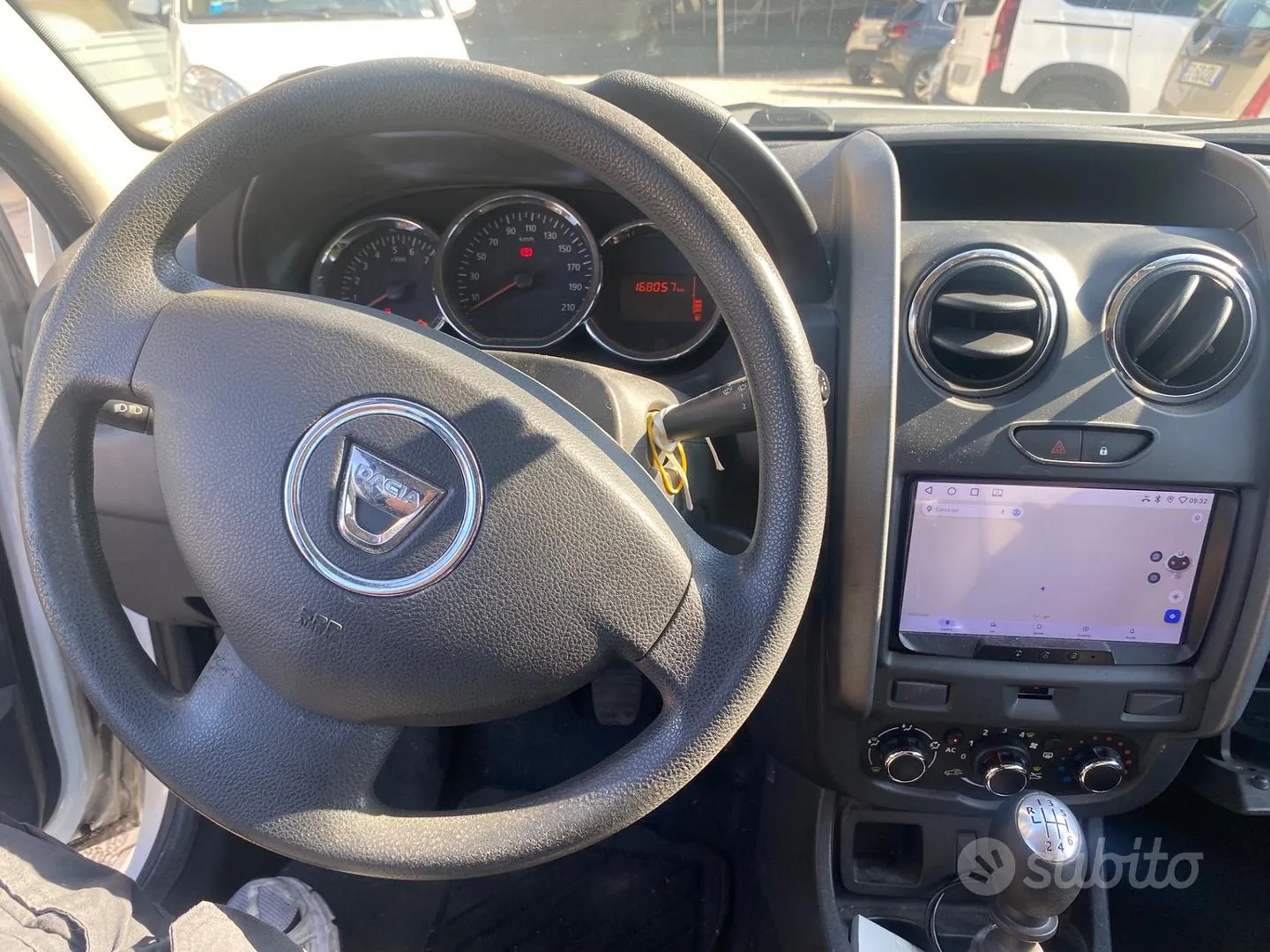 Dacia Duster 2015 photo 4