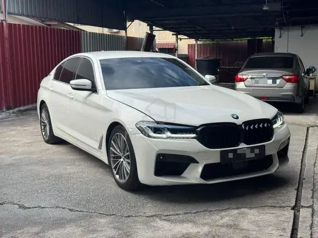 BMW 530E