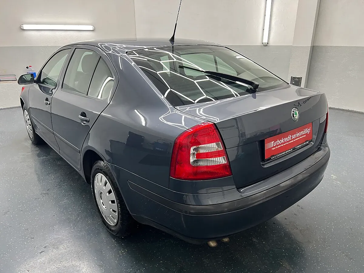 Skoda Octavia 2008 photo 3