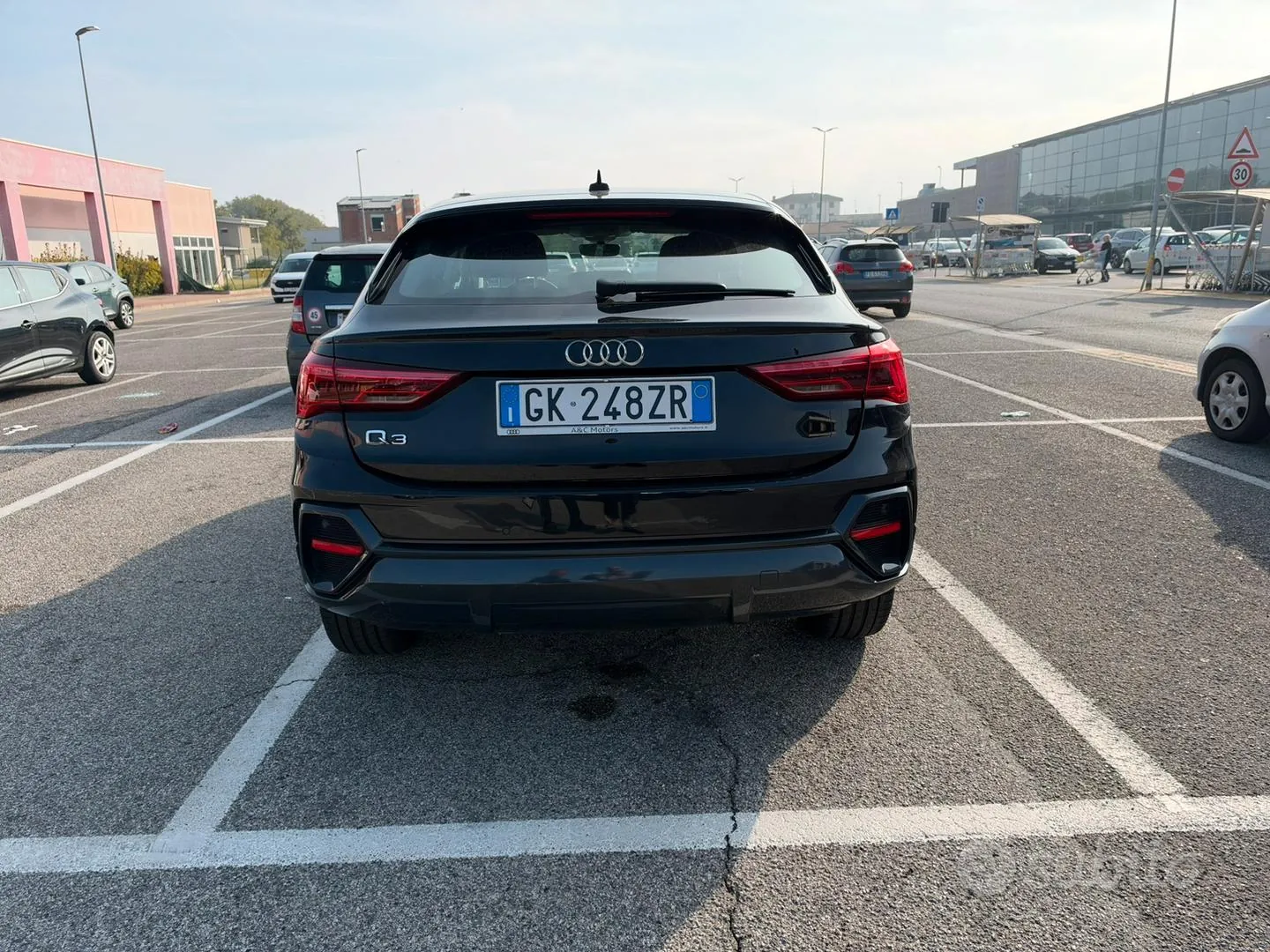 Audi Q3 2022 photo 2