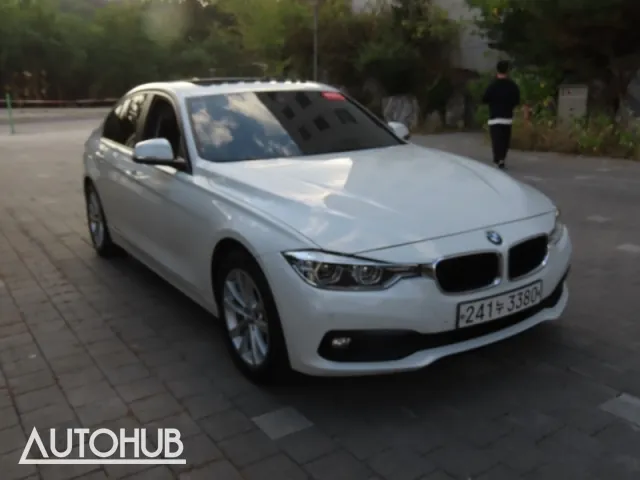 BMW 3 Series 2017 photo 2