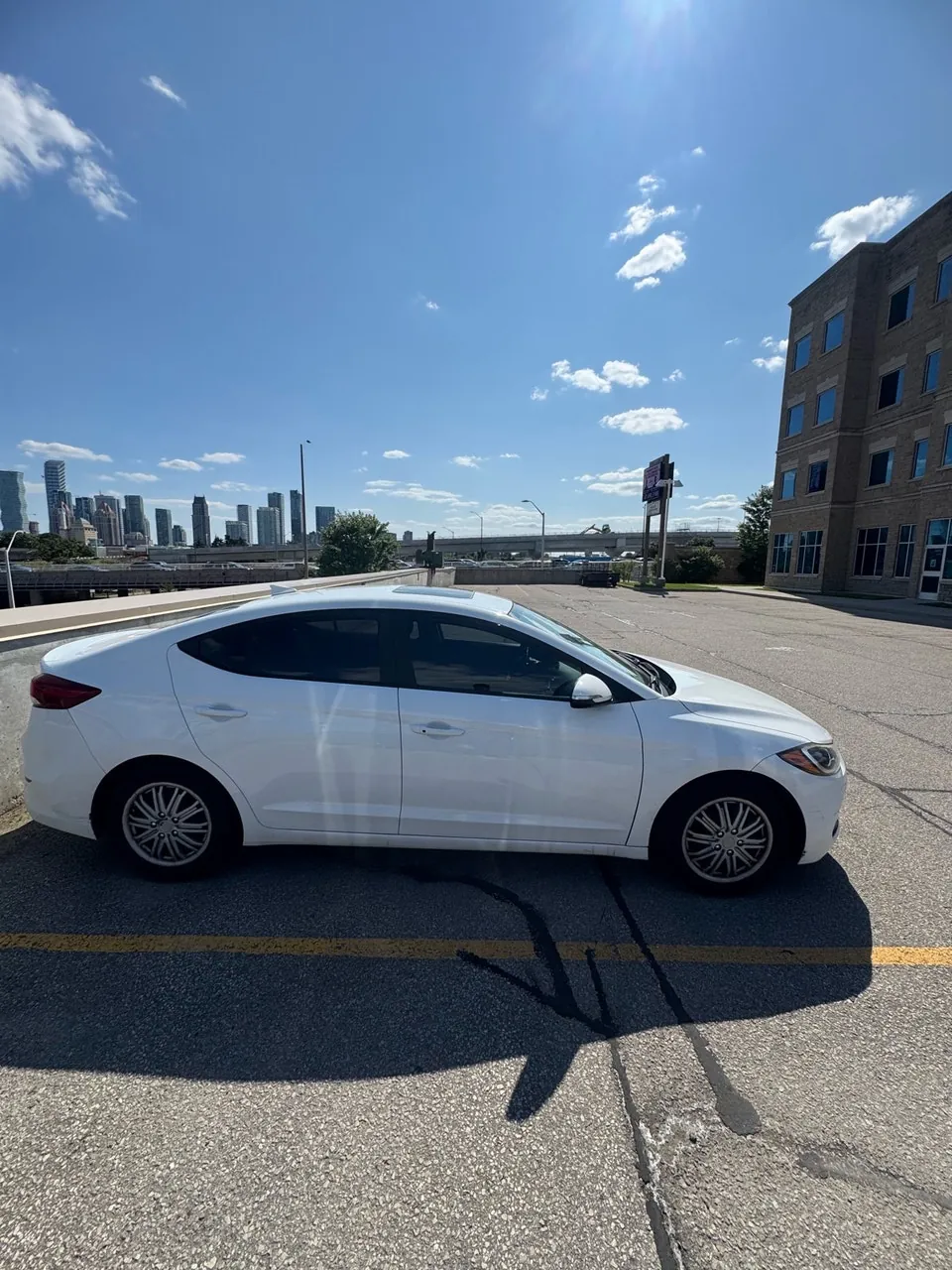 Hyundai Elantra 2017 photo 4