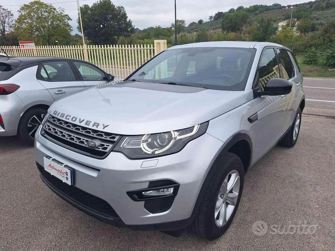 Land Rover Discovery Sport 2017 photo 4