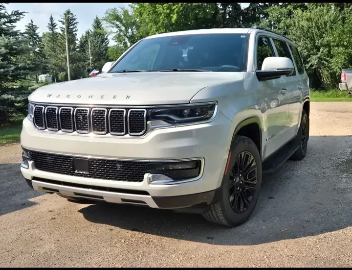 Jeep Wagoneer 2022 photo 2