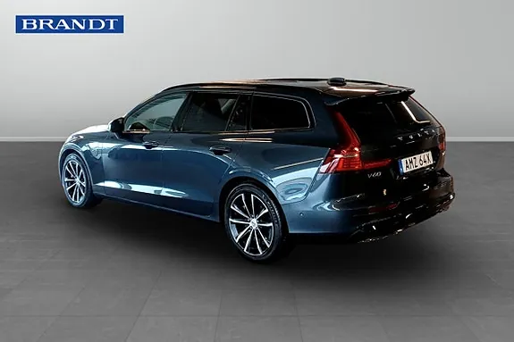 Volvo V60 2026 photo 2
