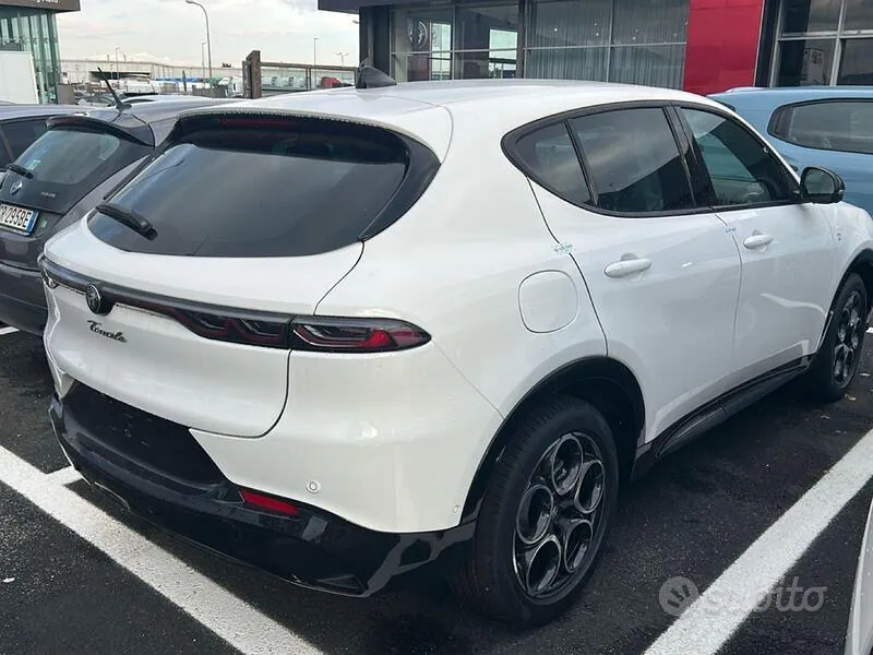 Alfa Romeo Tonale 2026 photo 3