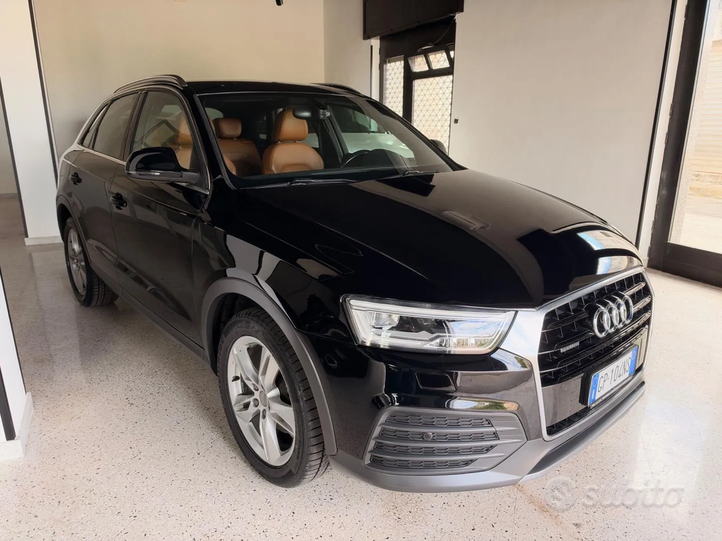 Audi Q3 2016 photo 2