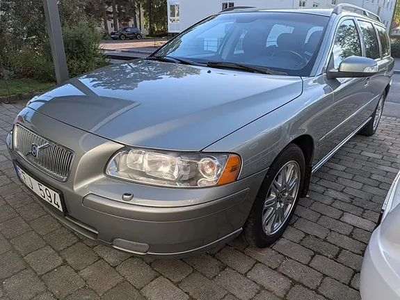 Volvo V70 2008 photo 2