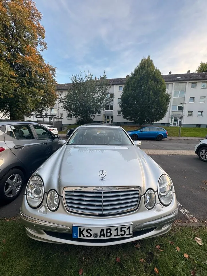 Mercedes-Benz E 270