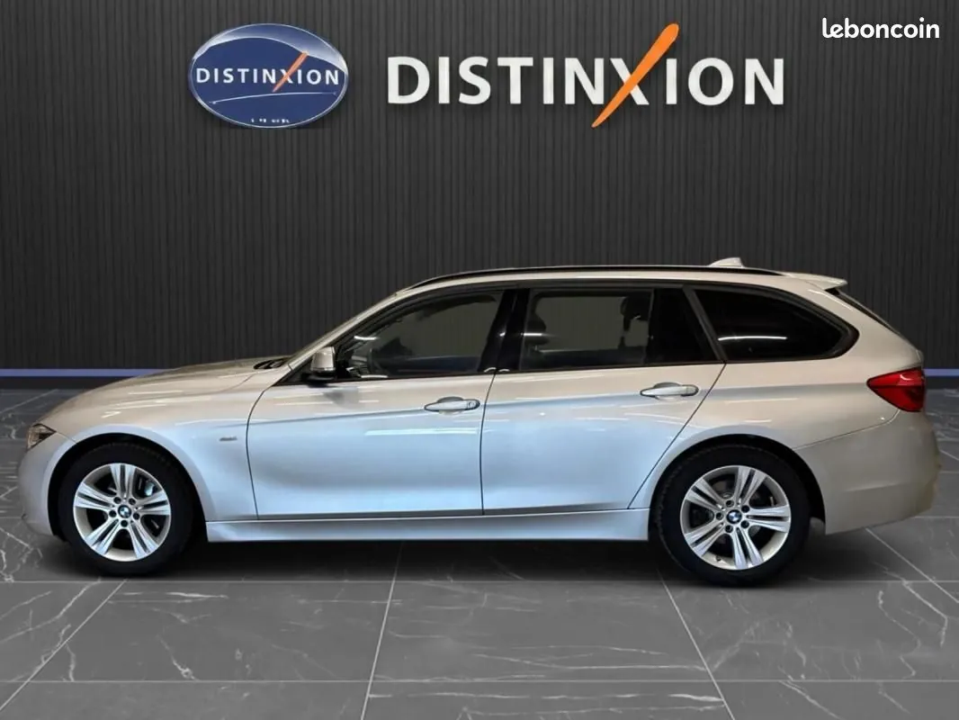 BMW 3 Series 2018 photo 3