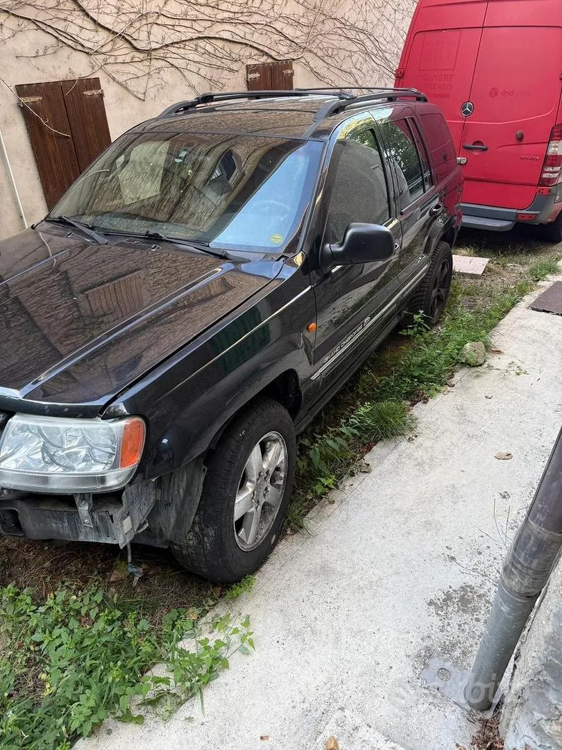Jeep Grand Cherokee 2004 photo 2
