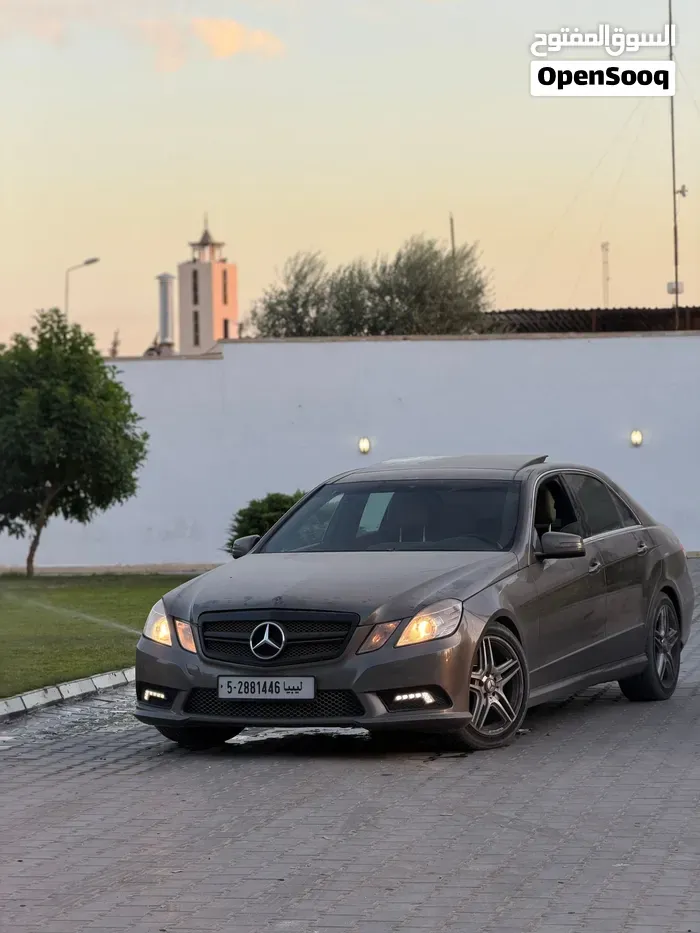 Mercedes-Benz E-Class 2011 photo 4