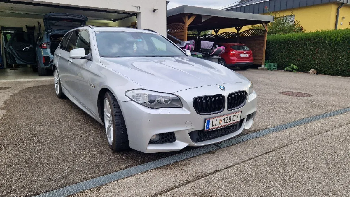 BMW 5 Series 2011 photo 3
